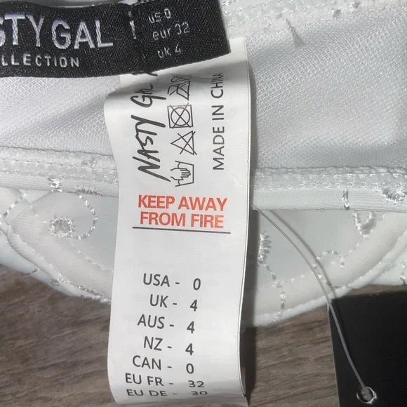 Nasty Gal White Broderie Lace Underwire Bikini Top Size 0 | Swim Top Only NWT - Picture 5 of 8